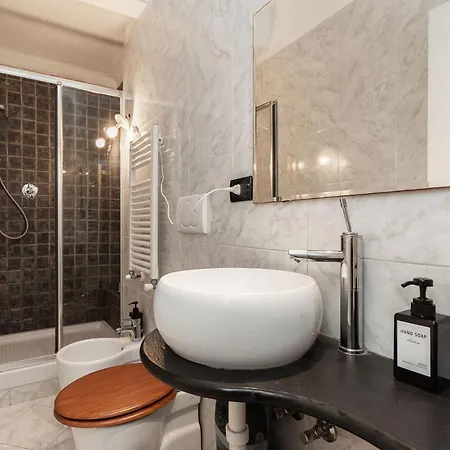 Apartamento Quadrilocale A 50 Passi Dal Duomo, Primo Piano Nobile *